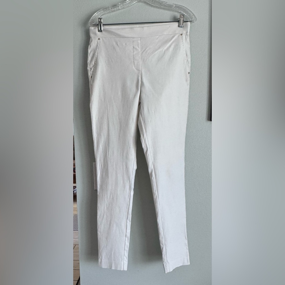 Effortlessly Chic | Classic White Ankle Pants | Pull-On Slim Fit